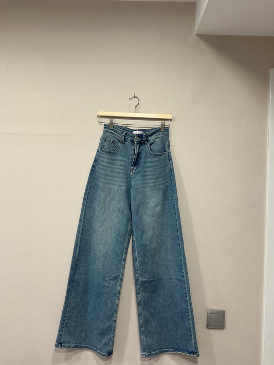 Pantalón denim estrella